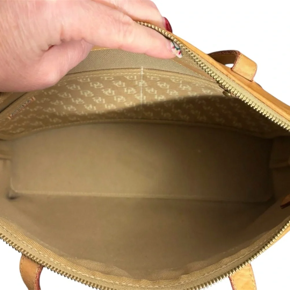 Dooney & Bourke Vintage made in Mexico Logo Shoulder Bag
